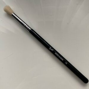 Sigma Beauty Tapered Blending Brush - E35